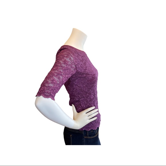 Elbow Length Sleeve Plum Scalloped Lace Blouse - Small - Picture 3 of 4